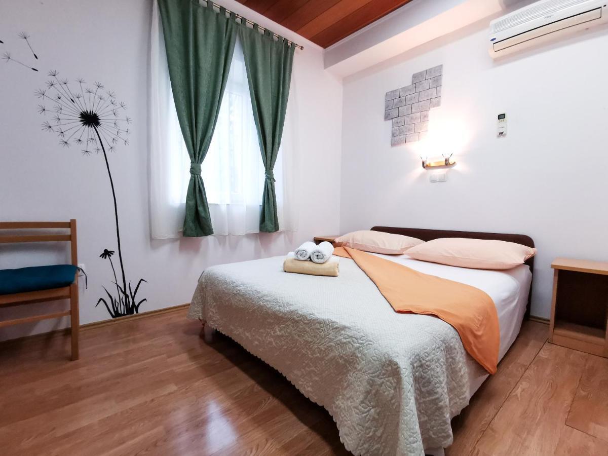 Guest House Il Giardino Duplancic Split Extérieur photo