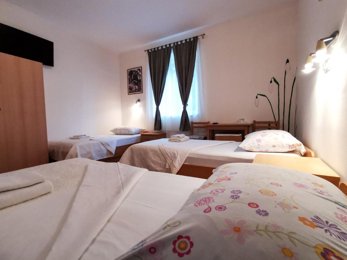 Guest House Il Giardino Duplancic Split Extérieur photo