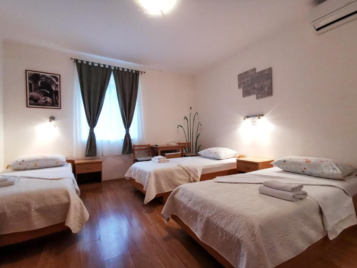 Guest House Il Giardino Duplancic Split Extérieur photo